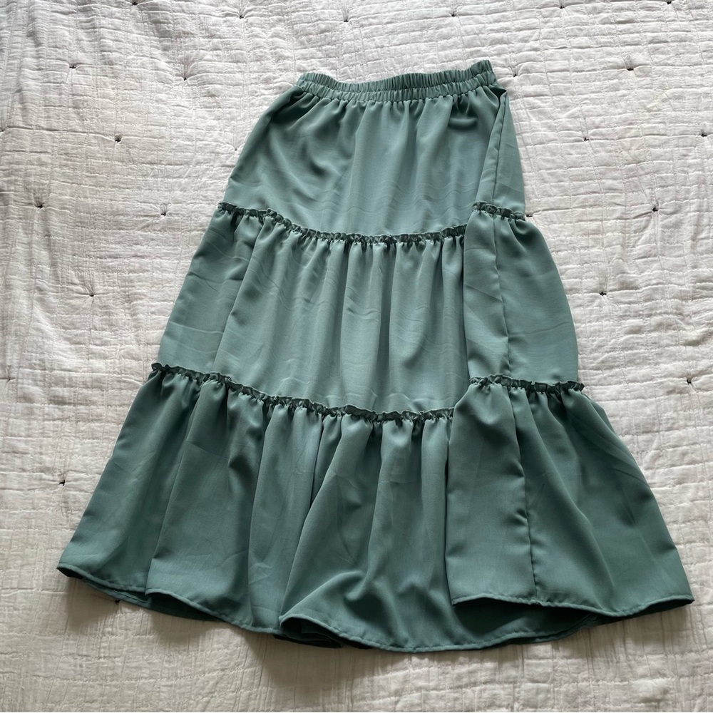 Seafoamgreen Amazon tiered maxi skirtNWOT